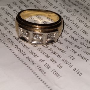Men's diamond ring